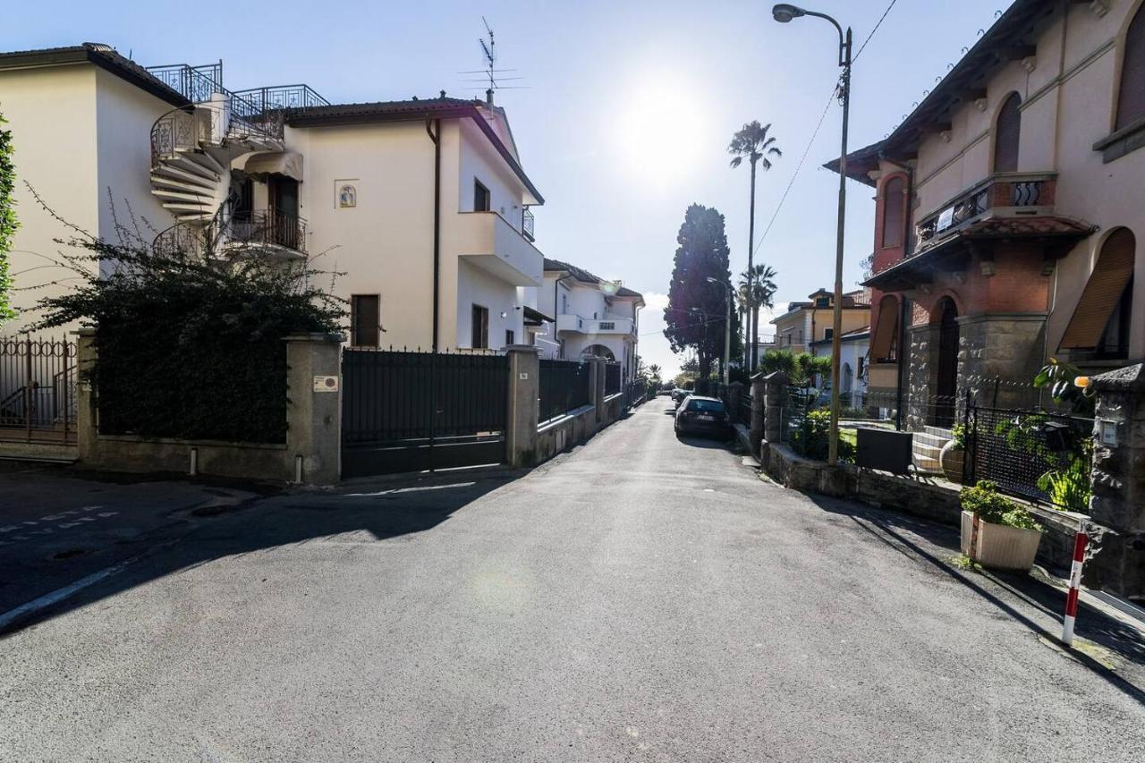 Grazioso Appartamentino A Due Passi Dalla Pista Ciclabile Con Giardino E Garage Sanremo Exterior photo